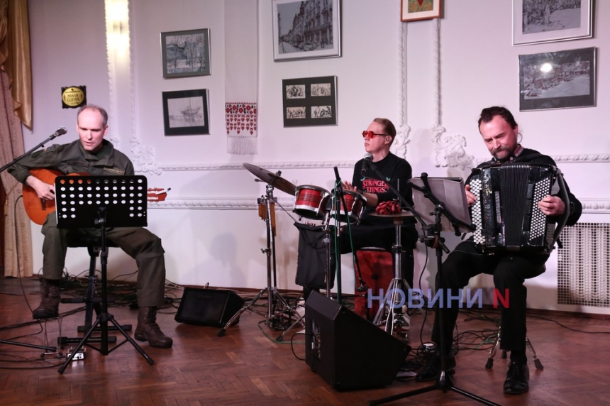 Весняний настрій із чудовою музикою: Миколаївські артисти порадували глядачів чудовим концертом (фото, відео)