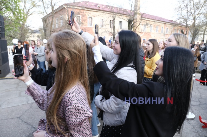 Гучно та зі смаком: у Миколаєві провели перший за час війни масштабний концерт (фото, відео)