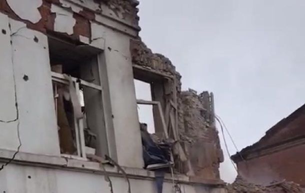 Окупанти обстріляли Харківську область: один загиблий, десять поранених