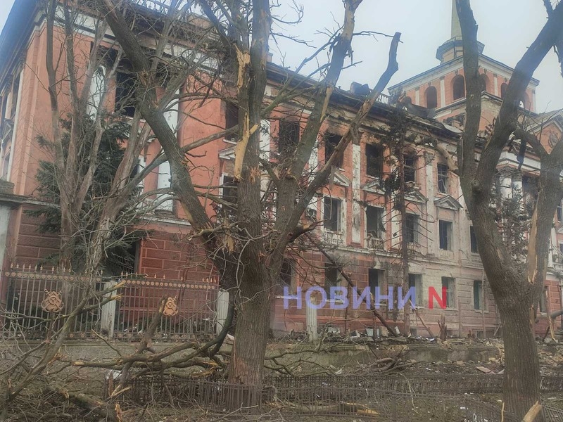 Повреждены 22 многоэтажки, 4 жилкопа, 12 частных домов: мэр о последствиях обстрела Николаева