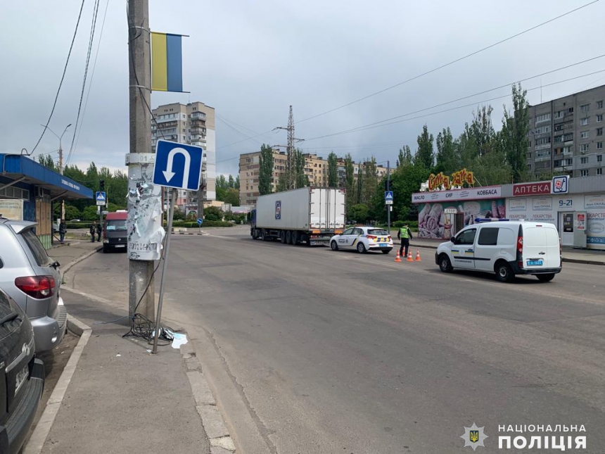 У Миколаєві вантажівка збила 80-річну пенсіонерку