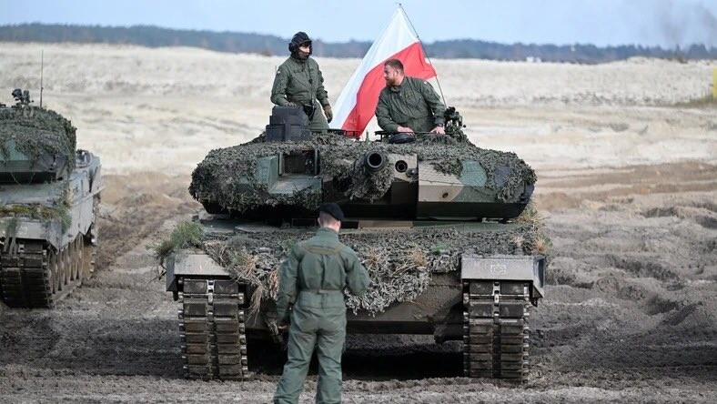 Польща вже передала Україні понад 300 танків та половину від обіцяних МіГ-29