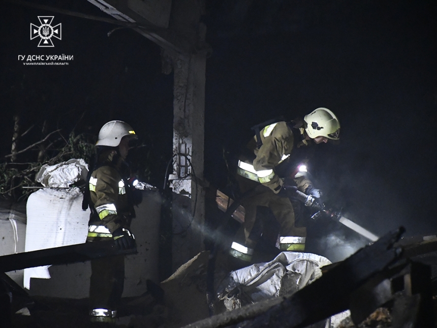 Ночной обстрел Николаевской области: фото и видео последствий