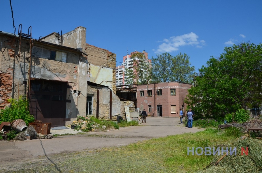 Крупный завод в Николаеве снова выставили на продажу: победитель торгов от него отказался (фото)