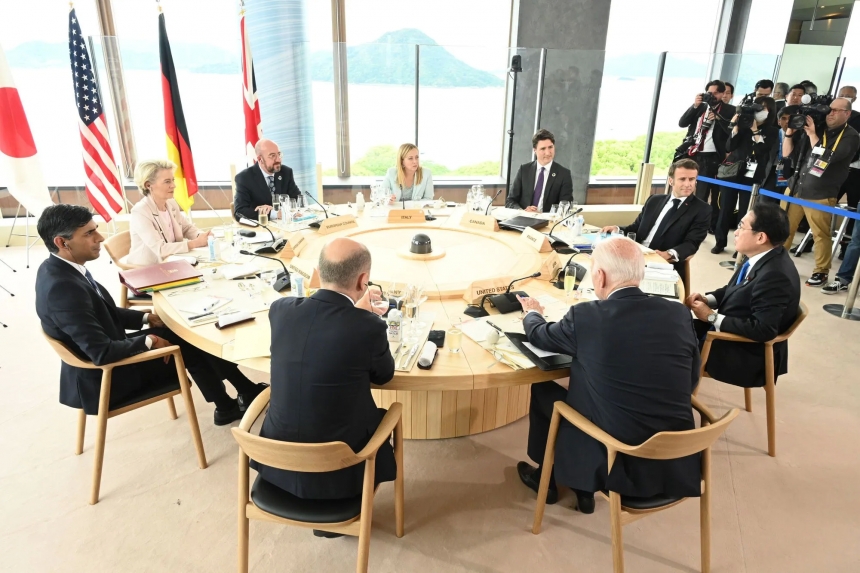 Зеленський підбив підсумки першого дня саміту G7