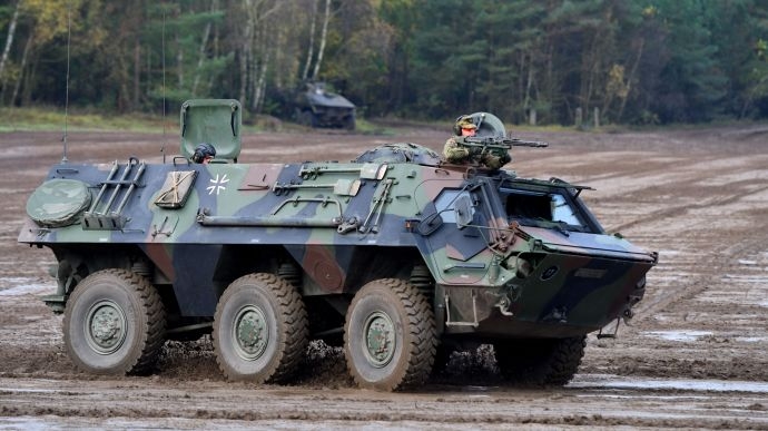 Німецький концерн Rheinmetall хоче розпочати виробництво БТР Fuchs в Україні