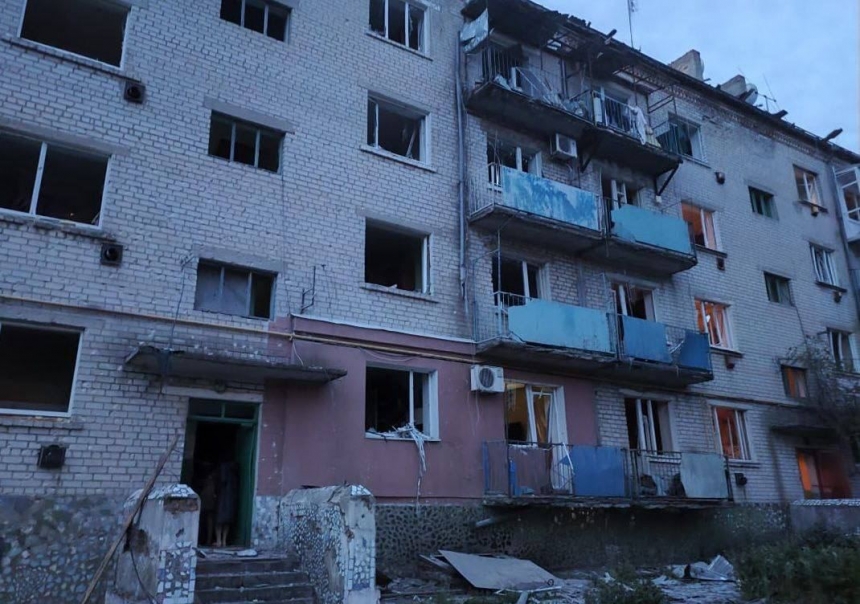Нічна атака на Дніпро: знищено 15 безпілотників та 4 ракети, є руйнування та поранені