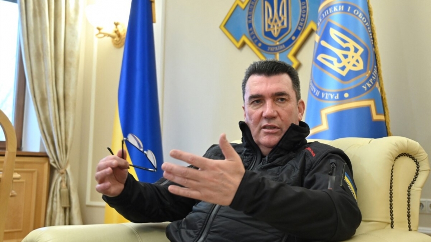 Данилов о боях за Бахмут: успешная оборонительная операция Украины 