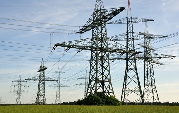 Енергетики Запорізької та Миколаївської областей отримали понад 40 тонн опор від Польщі