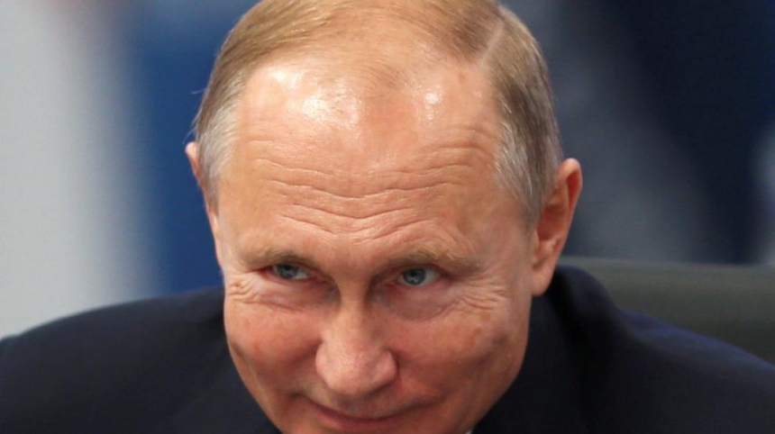 Путин пригрозил украинцам «зеркальным ответом» на атаку дронов