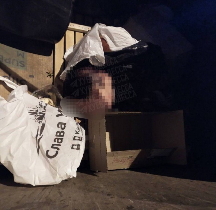 Жахливе вбивство в Одесі: у сміттєвому баку знайшли голову, а нутрощі – в унітазі