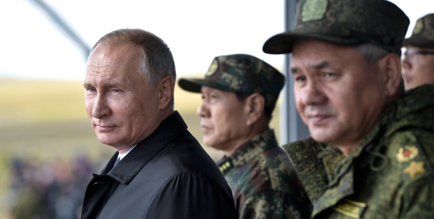 Путин считает дамбы и АЭС законными целями для ведения войны, — Bloomberg