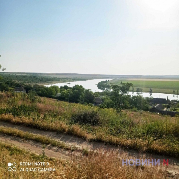 В Снигиревке под воду уходят целые улицы (видео)