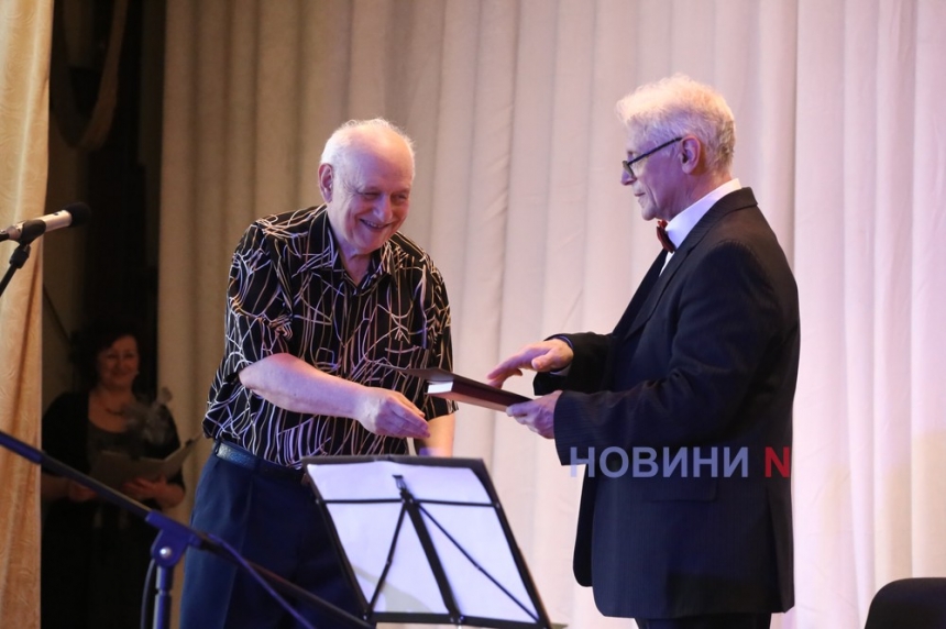 Года как мгновения: в Николаеве прошел концерт Александра Березанского (фоторепортаж)