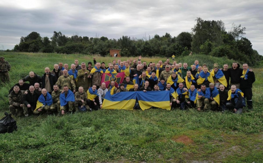 Состоялся обмен пленными: освободили почти 100 украинских бойцов, из них двое николаевских