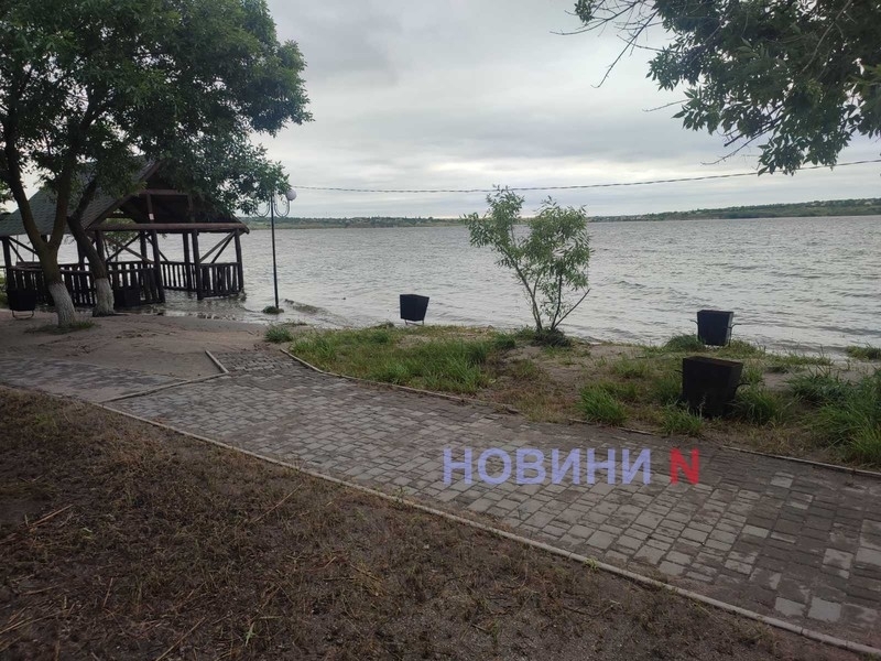 В Николаеве уровень воды снизился еще на 9 сантиметров
