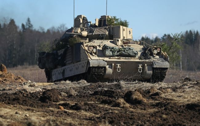 Пентагон поставит Украине новую бронетехнику взамен поврежденной при контрнаступлении