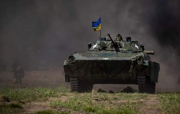 Украина применила 3 из 12 бригад наступления, - Reuters