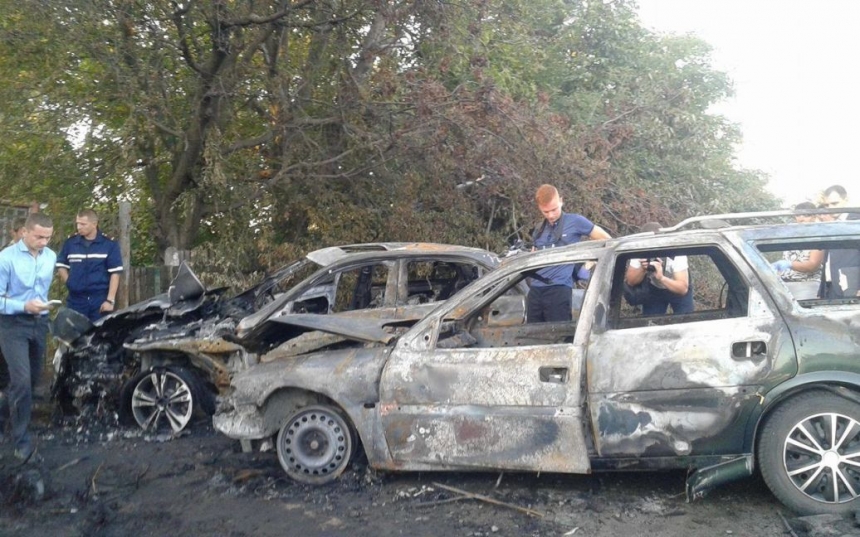 Росіяни розстріляли цивільний автомобіль на Херсонщині: серед загиблих — дитина