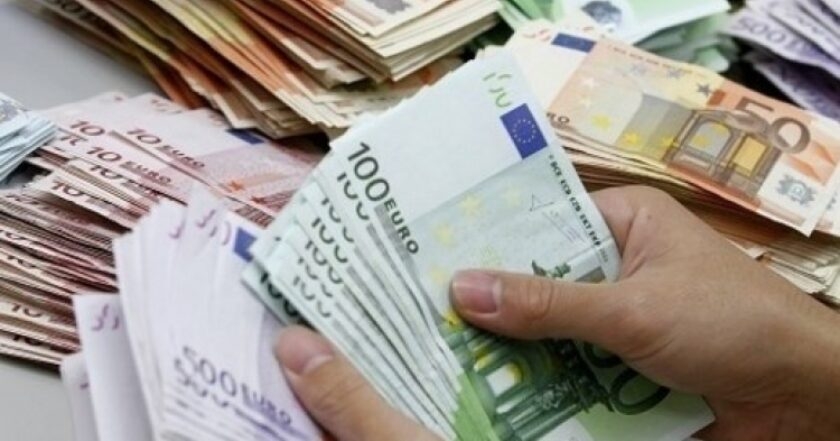 Украинцам рассказали, как вернуть свои средства из обанкротившегося банка