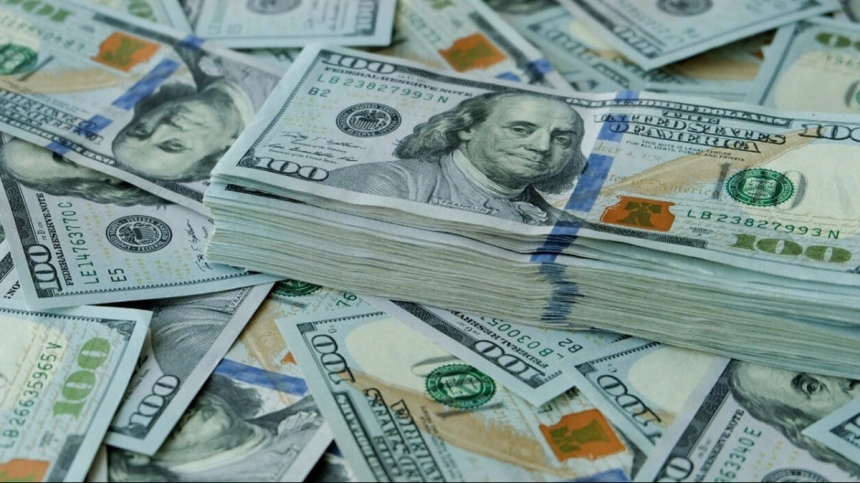 НБУ штрафуватиме банки та обмінники за відмову міняти долари