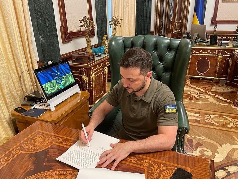 Президент подписал закон об усилении защиты украинского культурно-информационного пространства от российской пропаганды