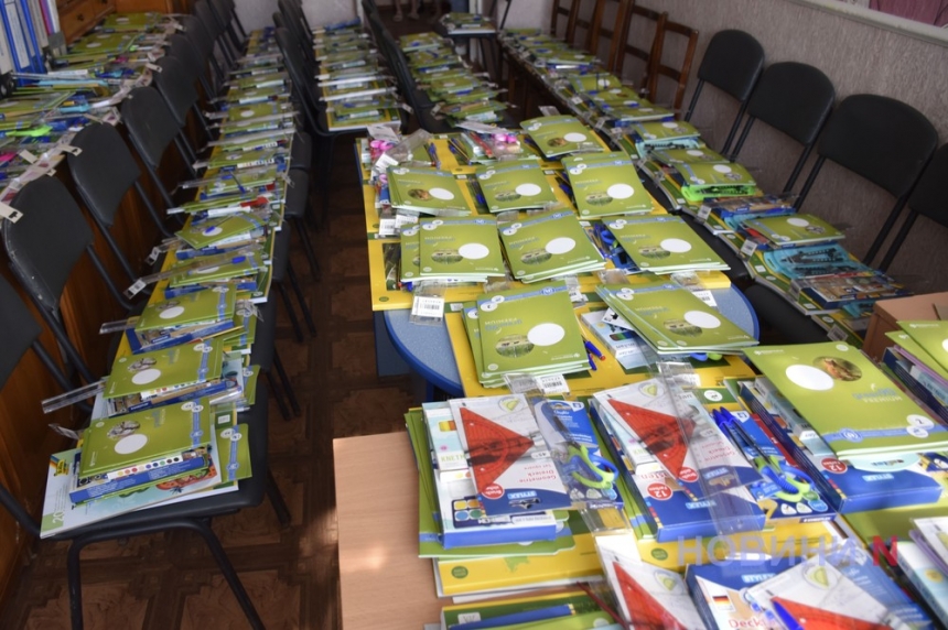 Німецька гімназія надіслала гуманітарну допомогу для школярів зі Снігурівки