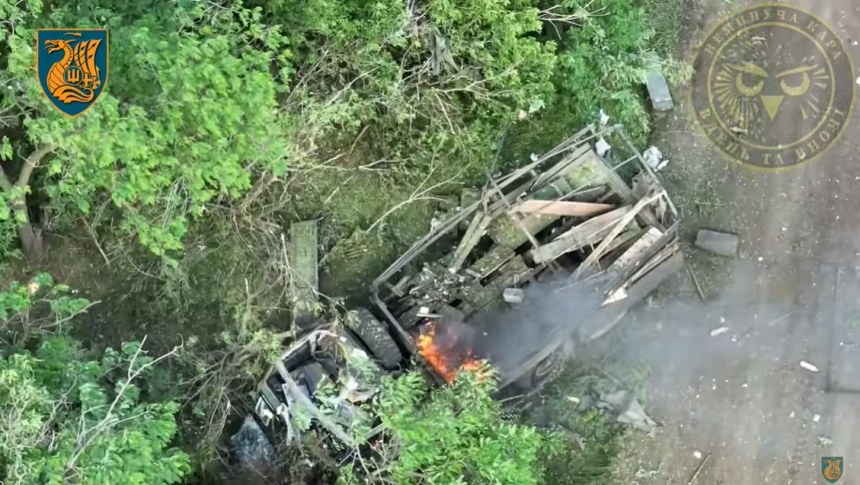 Миколаївські морпіхи знищили ворожу вантажівку з боєприпасами (відео)