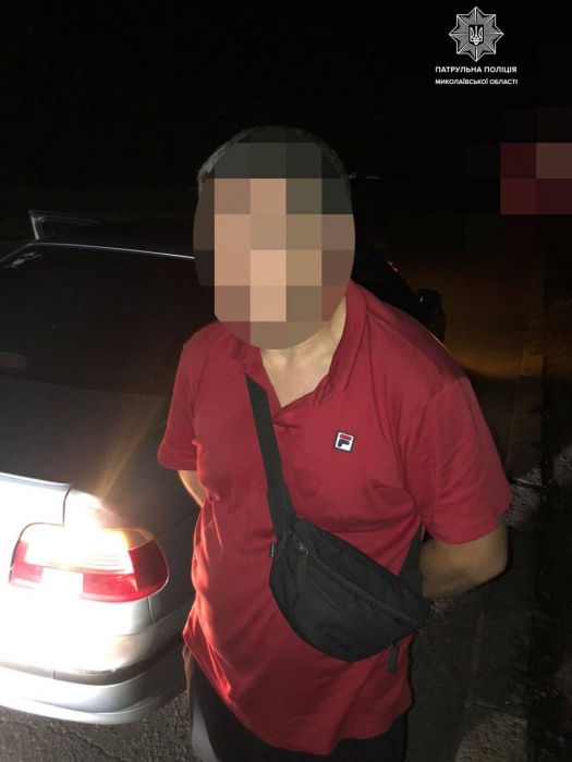 У Миколаєві водій BMW без прав та під наркотиками порушив правила дорожнього руху