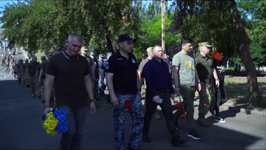 В Николаеве подняли флаг Военно-Морских Сил ВСУ (видео)