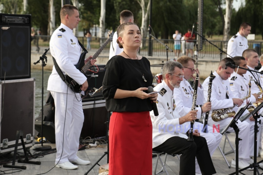 Как николаевцы День военно - морских сил отпраздновали (фоторепортаж)