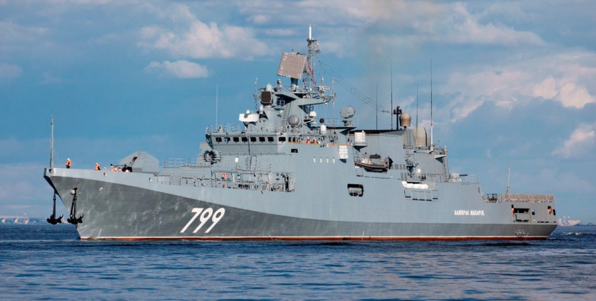 Уряд РФ хоче возити туристів до окупованого Криму на військових кораблях, — росСМИ
