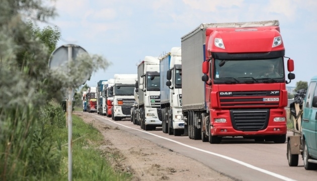 Через спеку вводять нові обмеження для водіїв