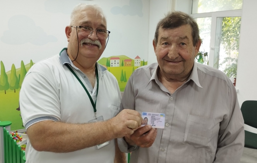 Житель Николаевской области пришел менять водительское удостоверение и узнал, что он погиб