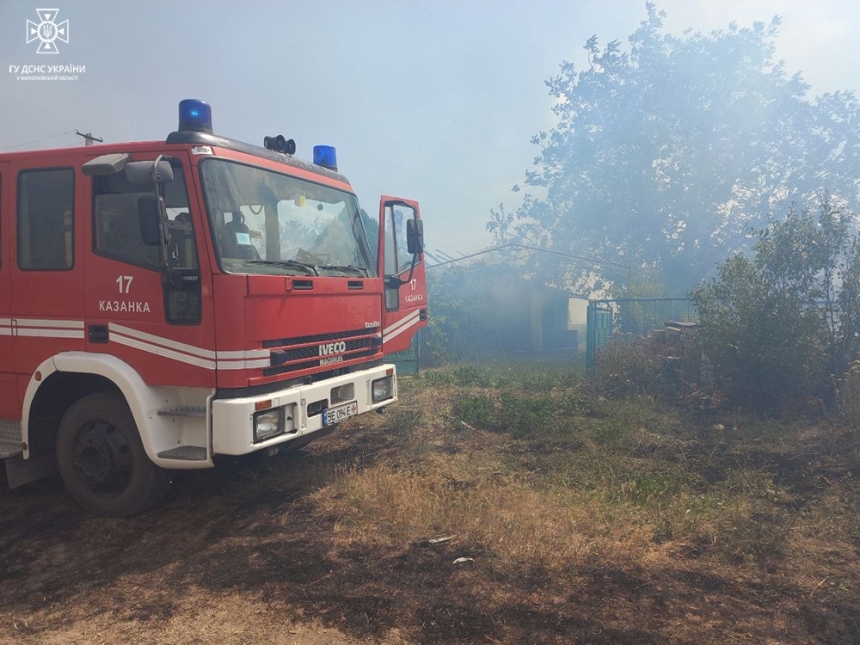 Враг обстреливал Николаевскую область: загорелся лес