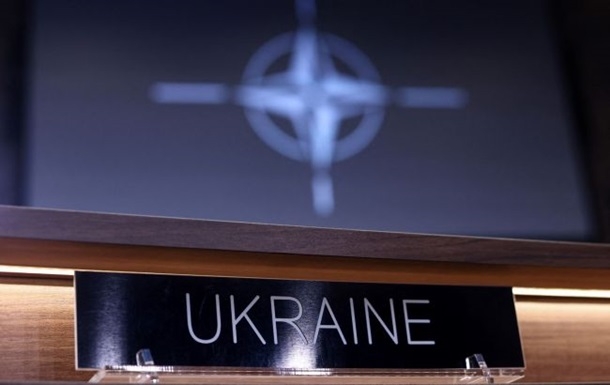 57% украинцев ждут от саммита НАТО предоставления гарантий вступления, - опрос