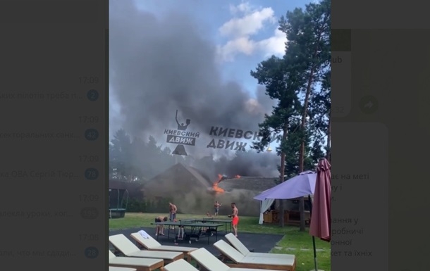 На Київщині сталася пожежа на території елітного ресторану (відео)