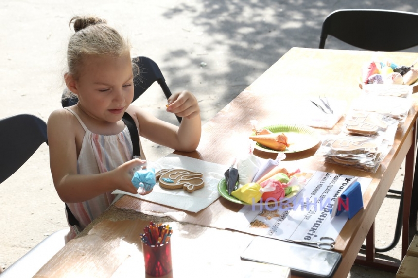 «Прості, як діти»: У ДОФі влаштували свято для маленьких українців (ФОТО, ВІДЕО)