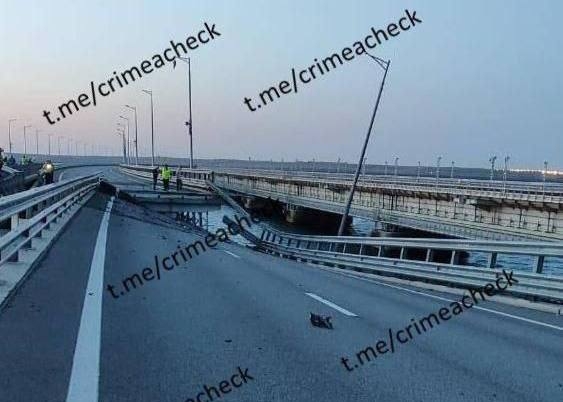 Опубликованы фото последствий взрывов на Крымском мосту