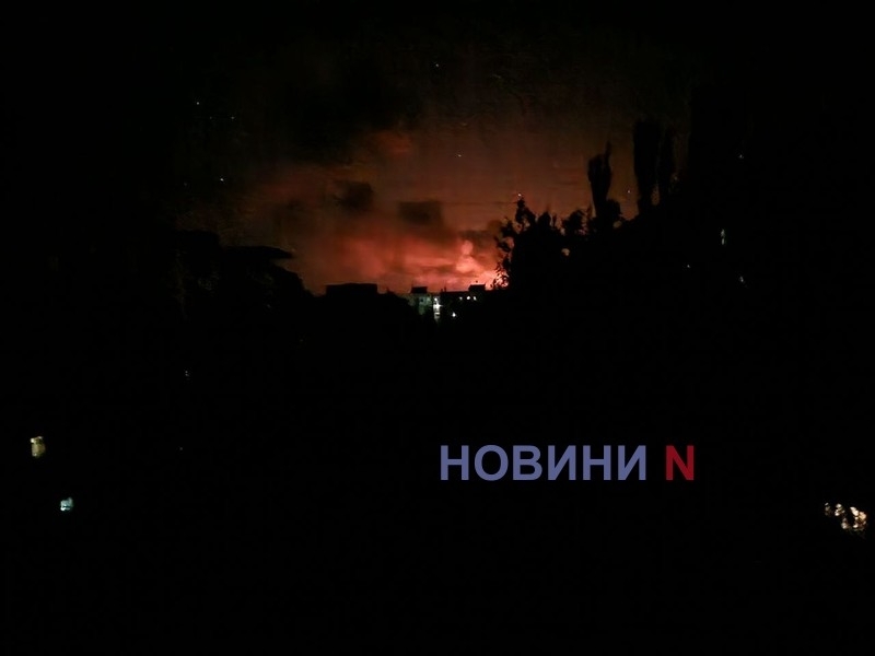 Появилось видео ночной атаки дронов на Николаев