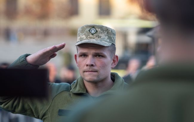 В Украине офицерское звание теперь можно получить без высшего образования