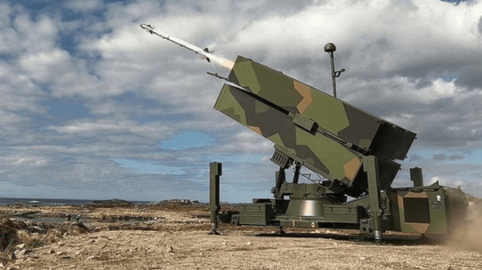 Зеленский заявил о нехватке систем ПВО