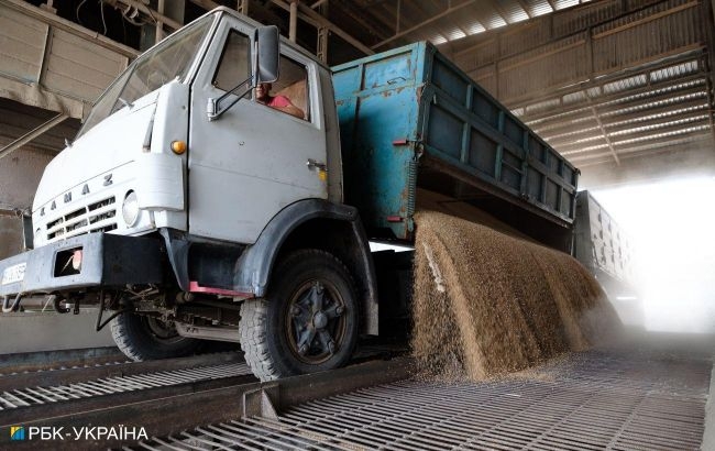 РФ хоче витіснити Україну зі світового ринку зерна і вигадала альтернативний план поставок, - FT