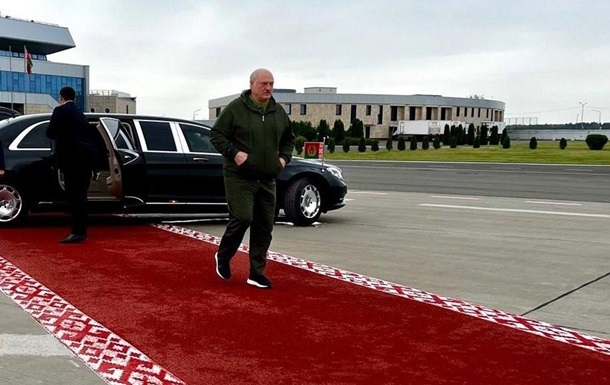 Лукашенко прибыл в Санкт-Петербург для переговоров с Путиным