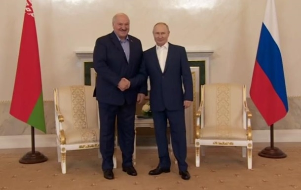 Лукашенко поскаржився Путіну на «вагнерівців»