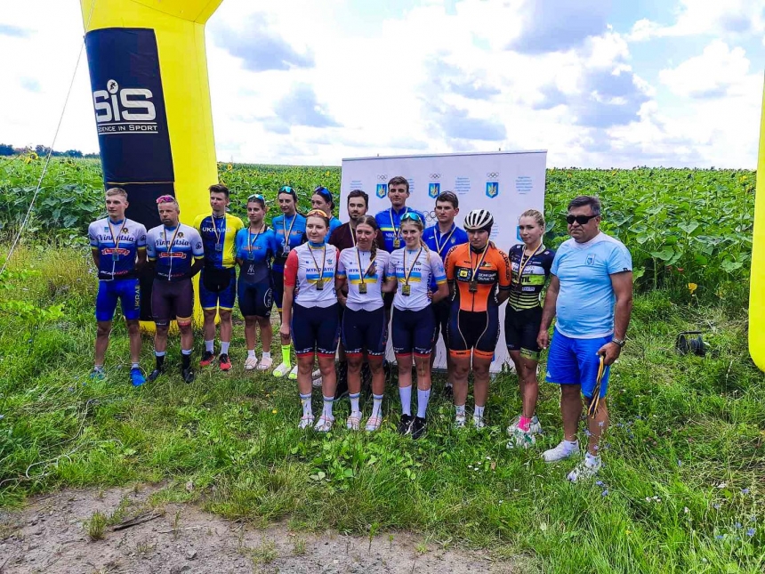 Николаевские велогонщики привезли с Чемпионата Украины целый арсенал медалей