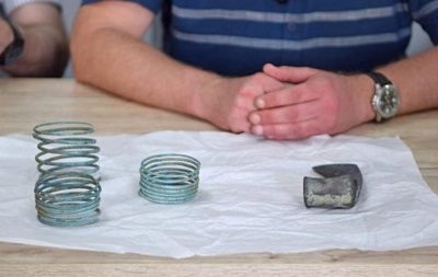 В Тернопольской области местный житель нашел коллекцию браслетов поздней бронзы