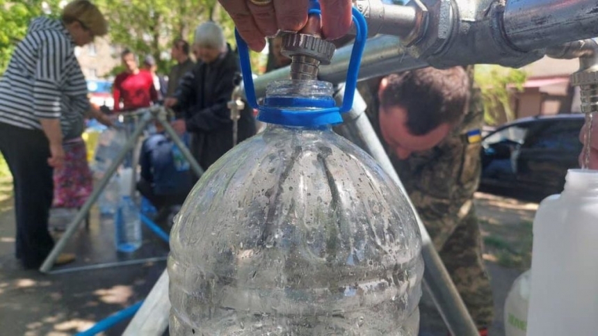 В Николаеве балансодержателей пунктов выдачи воды обязали контролировать ее качество