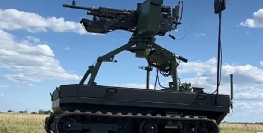 Для ЗСУ створили роботизовану платформу для кулемета та підвезення патронів
