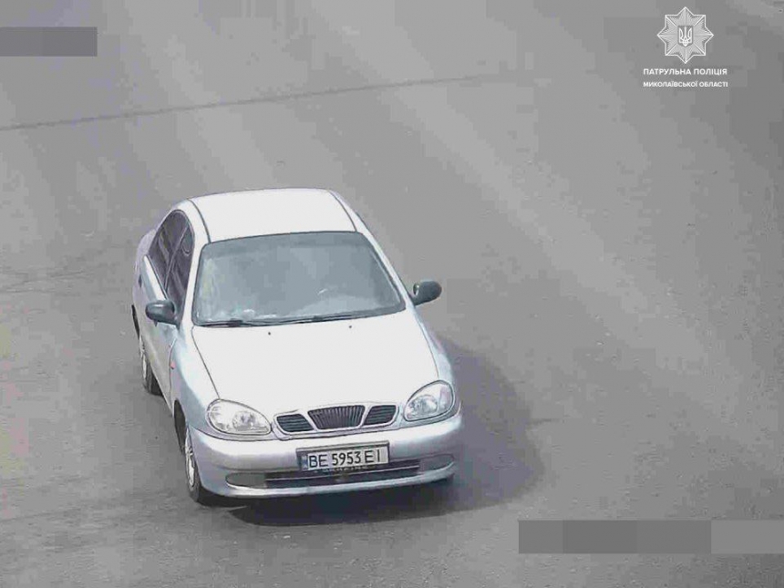 В Николаеве «ДЭУ» врезался в припаркованный грузовик и скрылся — полиция ищет свидетелей